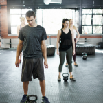 Os benefícios da atividade física são destacados por Andrey de Oliveira Pontes ao explicar por que exercitar-se regularmente é essencial para a saúde e o bem-estar.