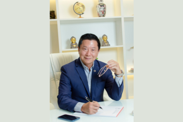 Milton Seigi Hayashi destaca o impacto social da cirurgia plástica na reconstrução da autoestima e da dignidade.