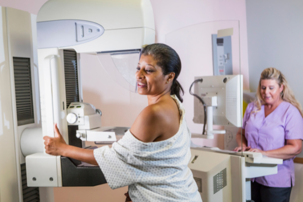 Na mamografia, a união entre técnica e empatia transforma o diagnóstico e, com a abordagem de Vinicius Tadeu Sattin Rodrigues, o cuidado humanizado assume um papel central no acompanhamento da mulher.